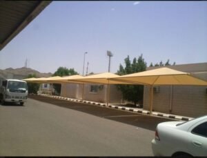 مظلات مواقف سيارات
