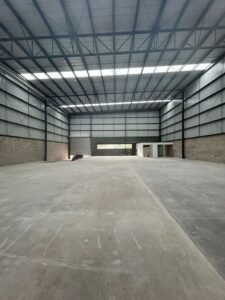 مستودعات تجارية